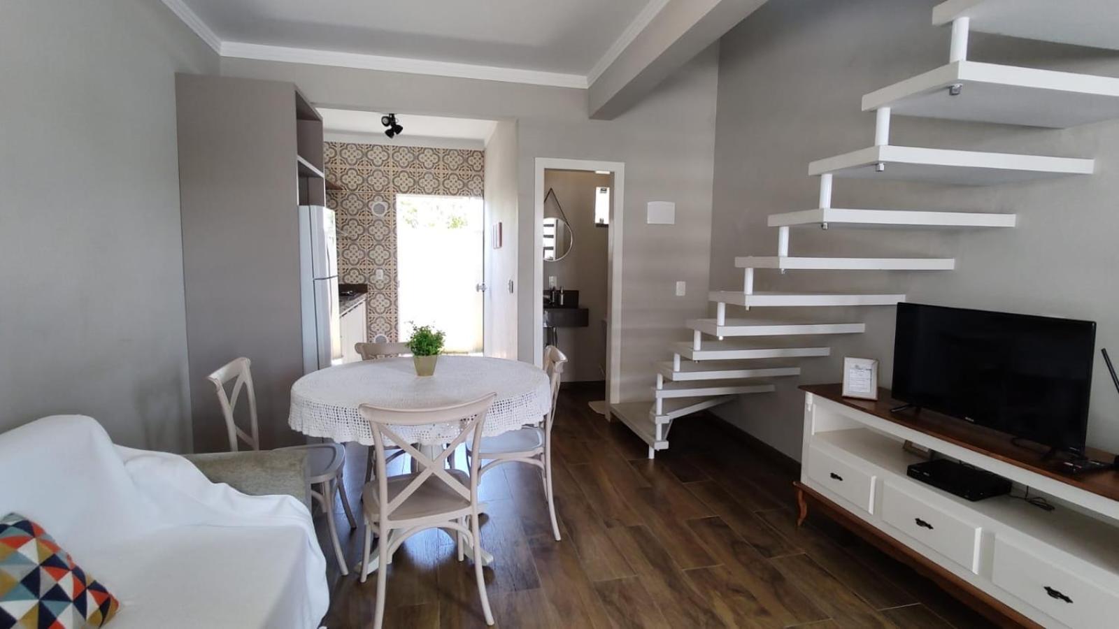Excelente Sobrado Confortavel No Centro De Tijucas Proximo As Praias Екстериор снимка